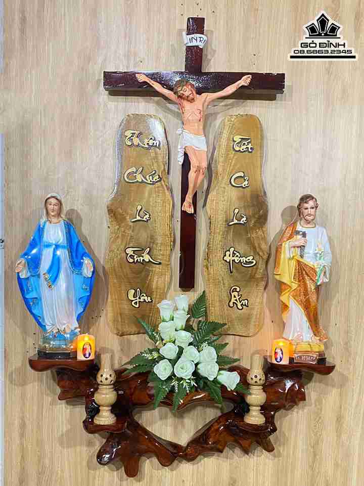 Bàn Thờ Công Giáo Gỗ Hương  Cao 145 Ngang 95 Tượng Cao 50 (cm)