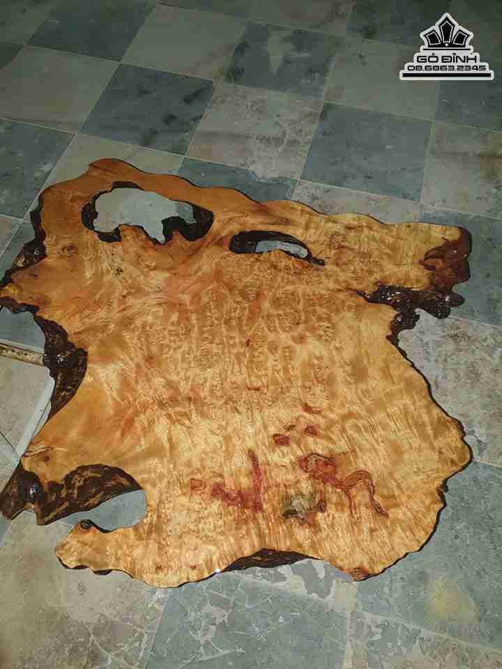 Mặt Bàn Trà Nguyên Khối Gỗ Nu Xá Xị ( Gù Hương )  Ngang 85 Rộng 70 Dày 6 (cm)