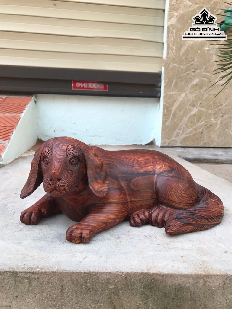 Tượng Chó Gỗ Cẩm Cao 13 Ngang 32 Sâu 20 (cm)