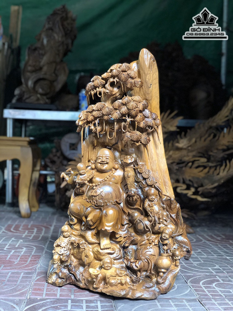 Tượng Phật Di Lặc Ngồi Gốc Tùng Gỗ Bách Xanh Cao 76 Ngang 46 Sâu 20 (cm)ư