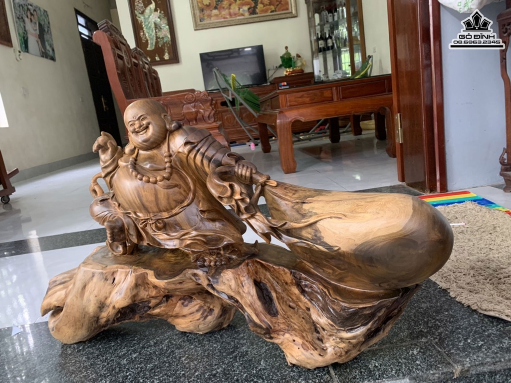 Tượng Phật Di Lặc Kéo Bao Tiền Gỗ Bách Xanh Cao 76 Ngang 48 Sâu 20 (cm)