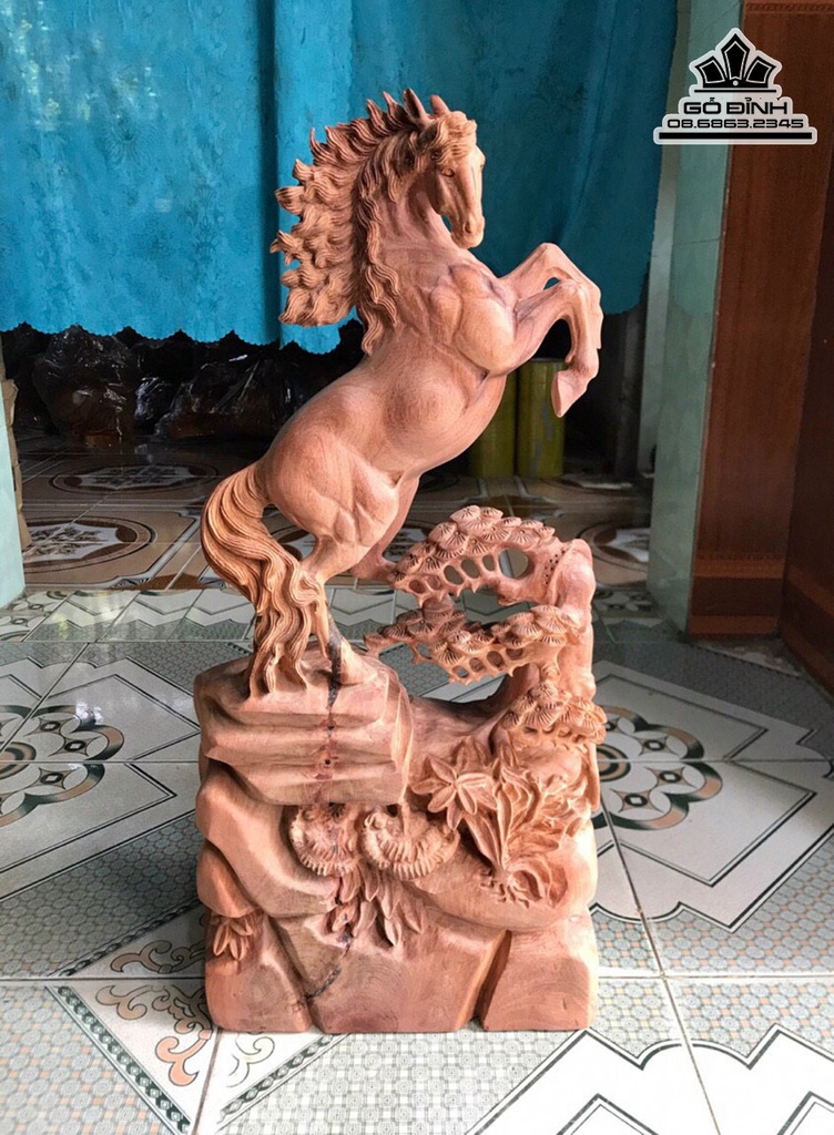 Tượng Ngựa Phong Thủy (Nhất Mã) Gỗ Hương Việt Cao 57 Ngang 26 Sâu 12 (cm)