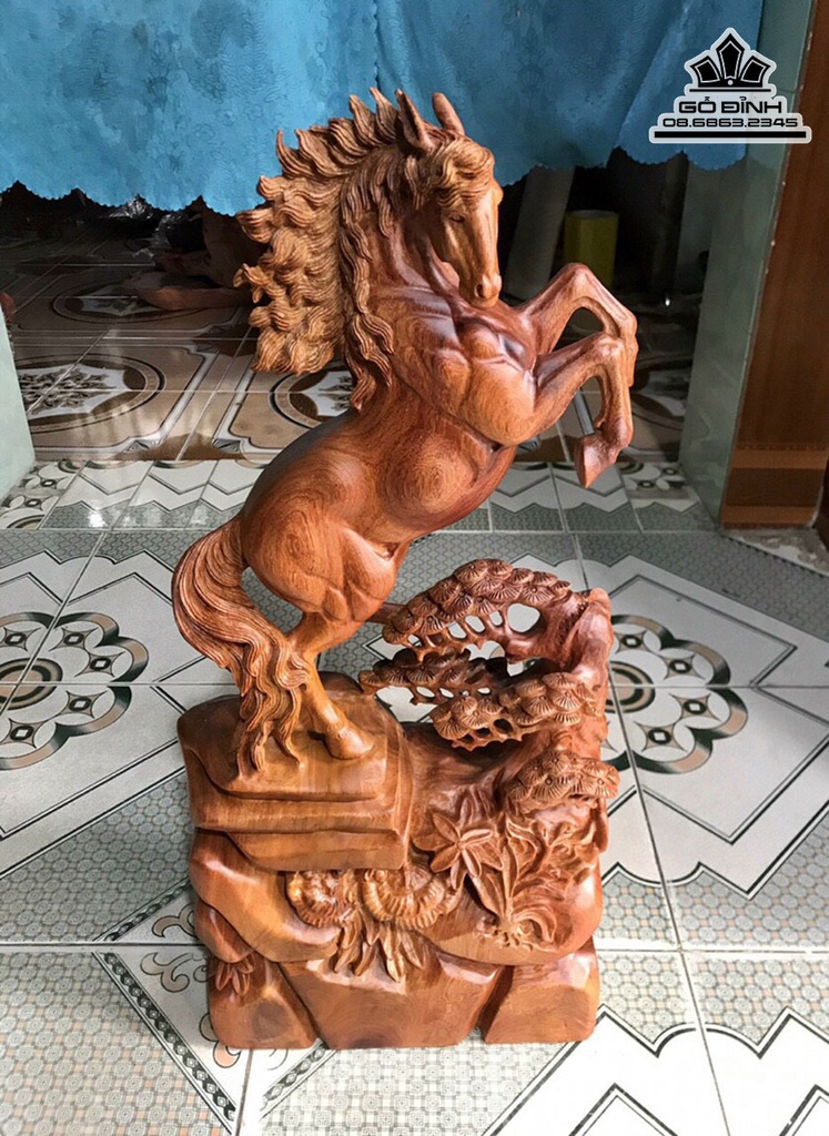 Tượng Ngựa Phong Thủy (Nhất Mã) Gỗ Hương Cao 57 Ngang 26 Sâu 12 (cm)