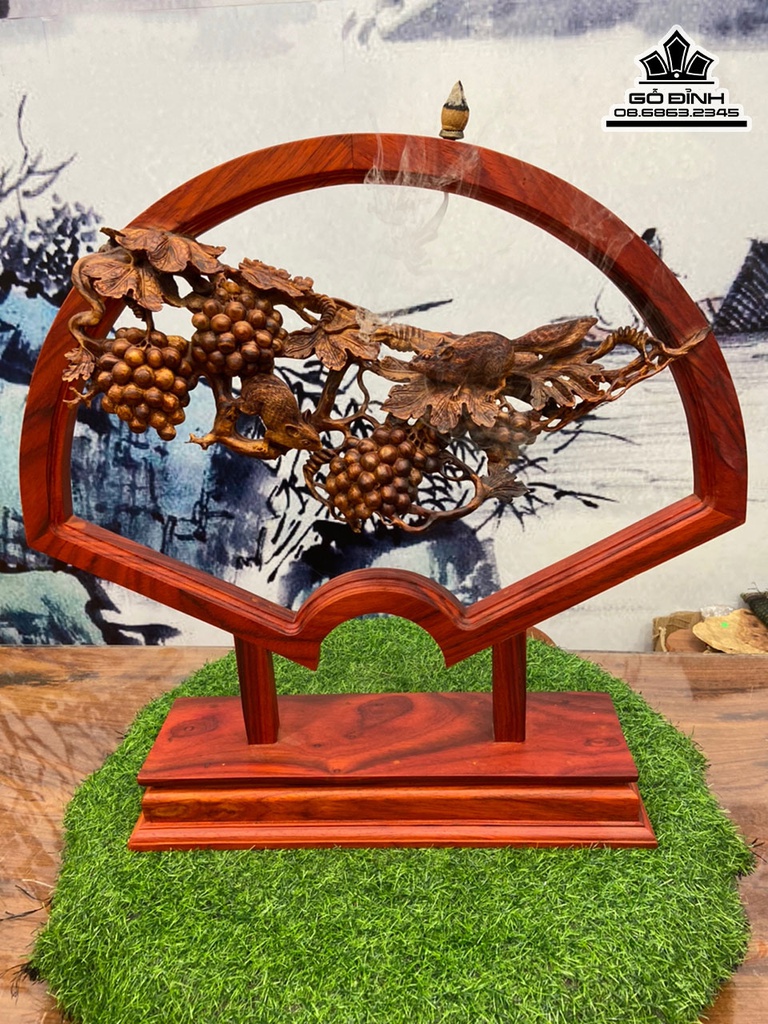Tượng Song Nho Gỗ Sưa Cao 59 Ngang 60 Sâu 12 (cm)
