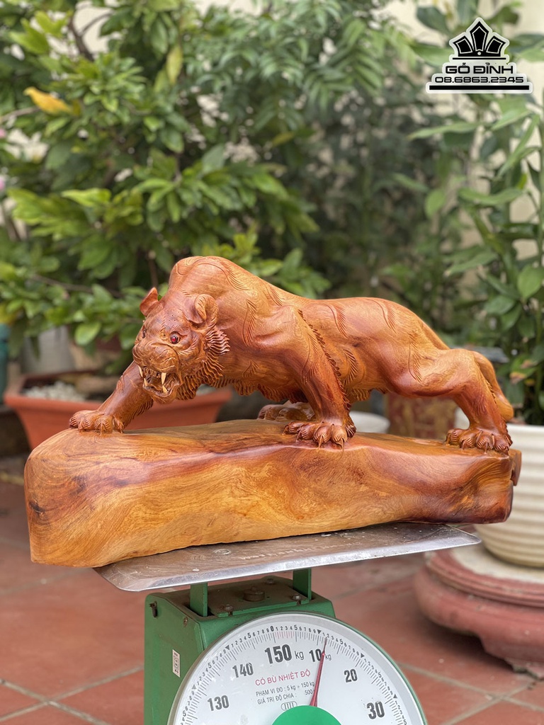 Tượng Hổ Gỗ Hương Việt Cao 32 Ngang 63 Sâu 18 (cm)