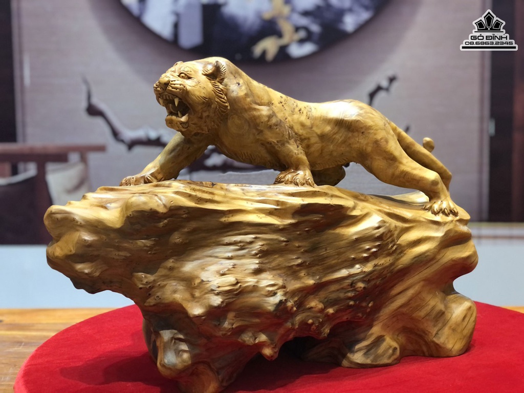 Tượng Mãnh Hổ Phong Thủy Gỗ Ngọc Am Cao 39 Ngang 56 Sâu 24 (cm)