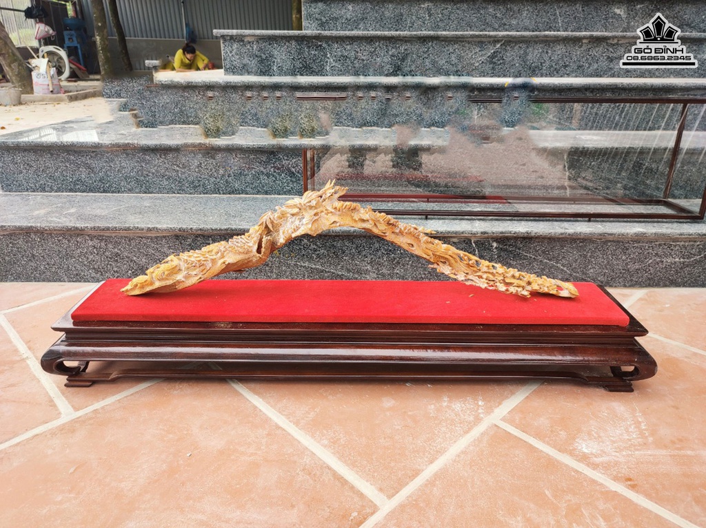 Gậy Như Ý Gỗ Hoàng Đàn Cao 90 Ngang 21 Sâu 12 (cm)