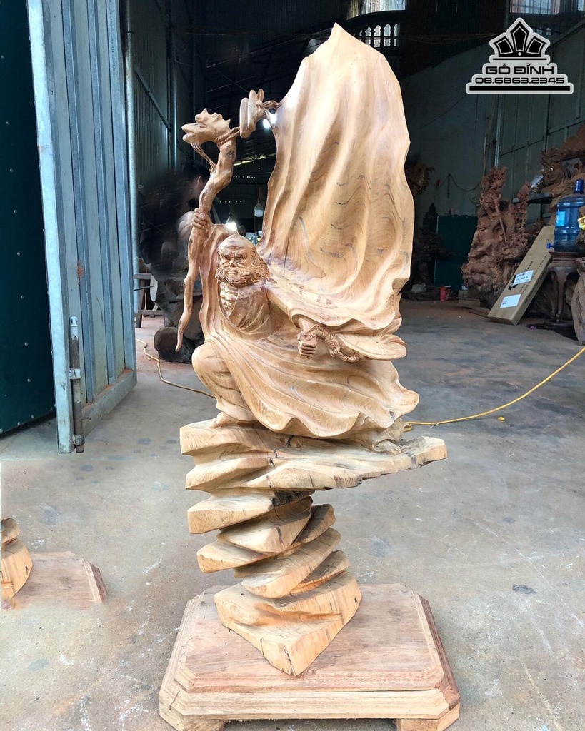 Tượng Đạt Ma Sư Tổ Gỗ Hương Cao 90 Ngang 35 Sâu 27 Cao Kỷ 6 (cm)