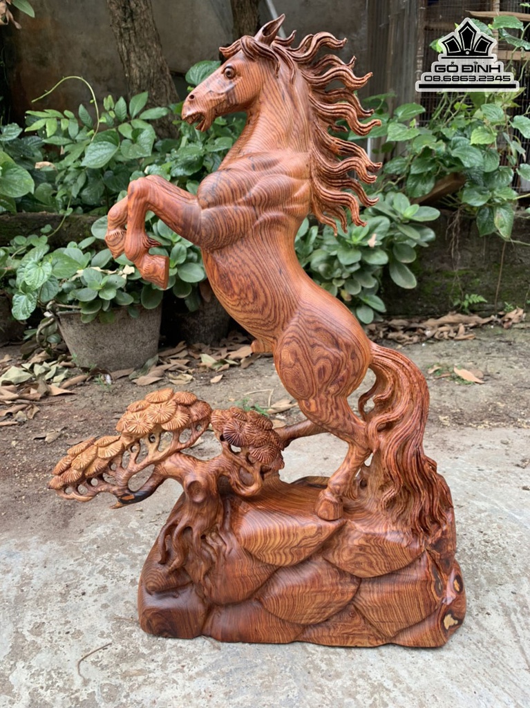 Tượng Ngựa Phong Thủy Gỗ Cẩm Việt Cao 54 Ngang 40 Sâu 13 (cm)