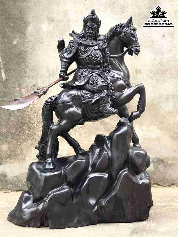 Tượng Quan Công Cưỡi Ngựa Gỗ Trắc  Cao 82 Ngang 58 Sâu 26 (cm)