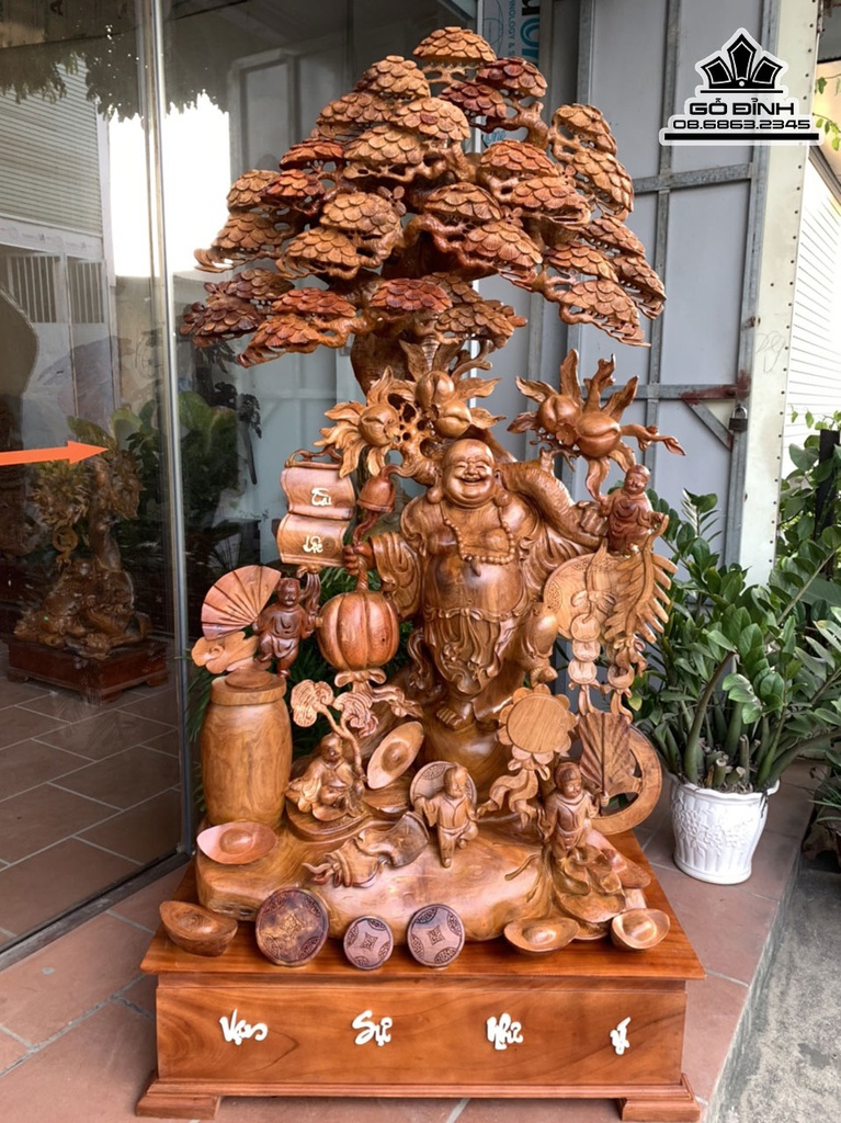 Tượng Phật Di Lăc Đứng Gốc Tùng Gỗ Hương Việt Cao 180 Ngang 106 Sâu 64 Cả Kỷ 210 (cm)