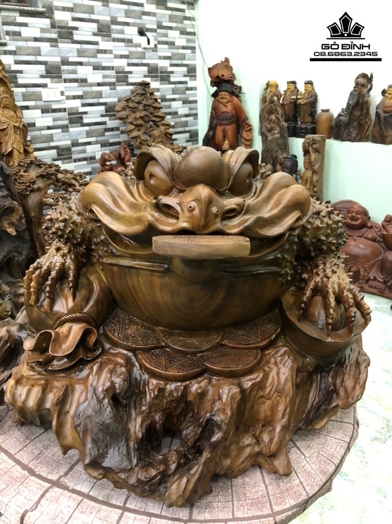 Tượng Cóc Thiềm Thừ Gỗ Bách Xanh Cao 48 Ngang 70 Sâu 70 (cm)