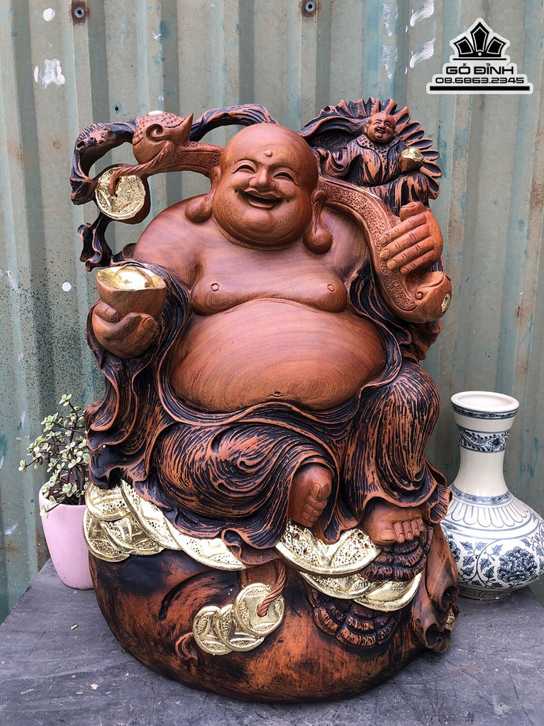 Tượng Phật Di Lặc Ngồi Bao Tiền Gỗ Xá Xị (Gù Hương) Cao 60 Ngang 42 Sâu 16 (cm)