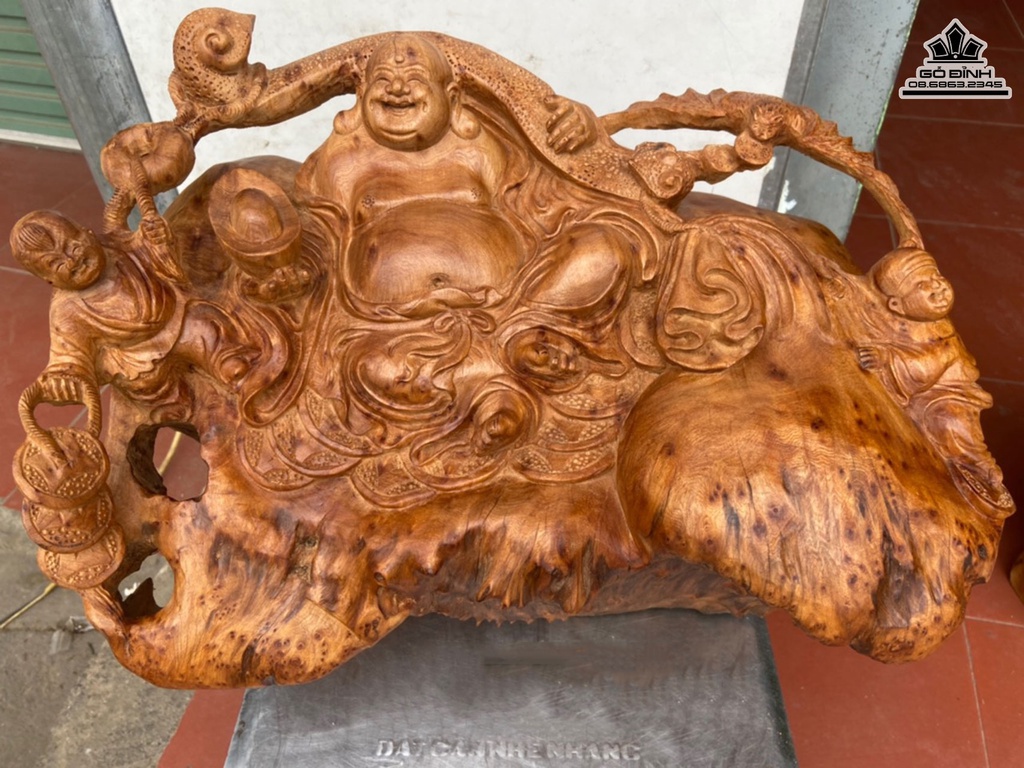 Tượng Phật Di Lặc Vác Gậy Như Ý Gỗ Ngọc Am Cao 34 Ngang 46 Sâu 28 (cm)