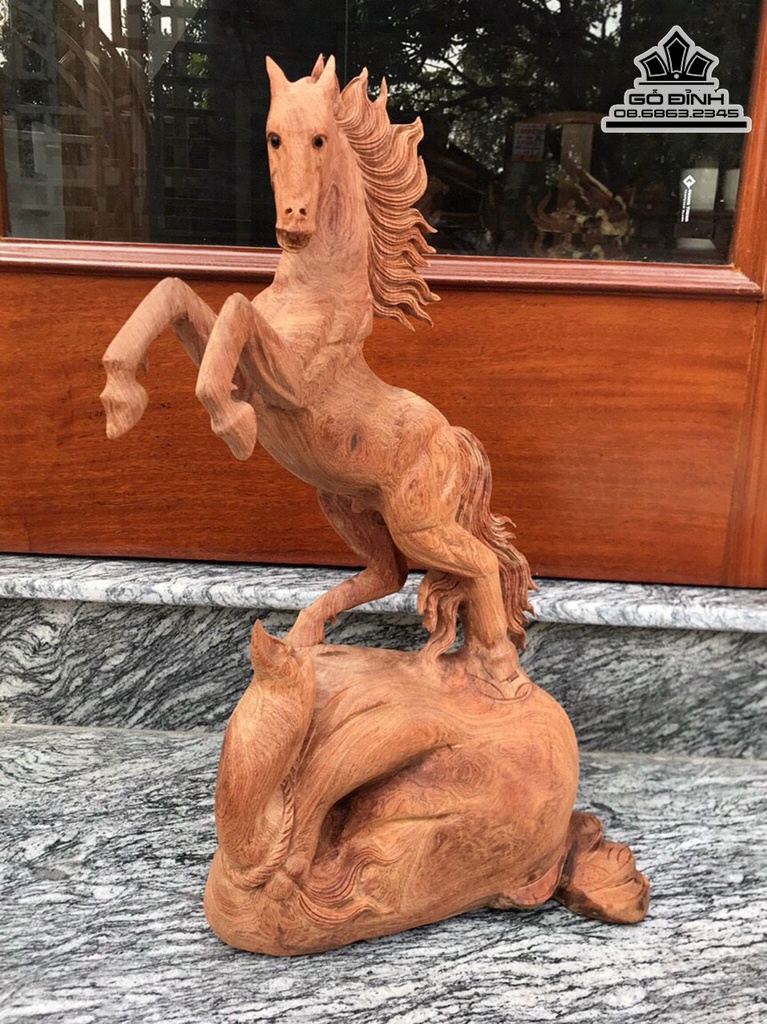 Tượng Ngựa Phong Thủy (Nhất Mã) Gỗ Hương Cao 55 Ngang 30 Sâu 15 (cm)