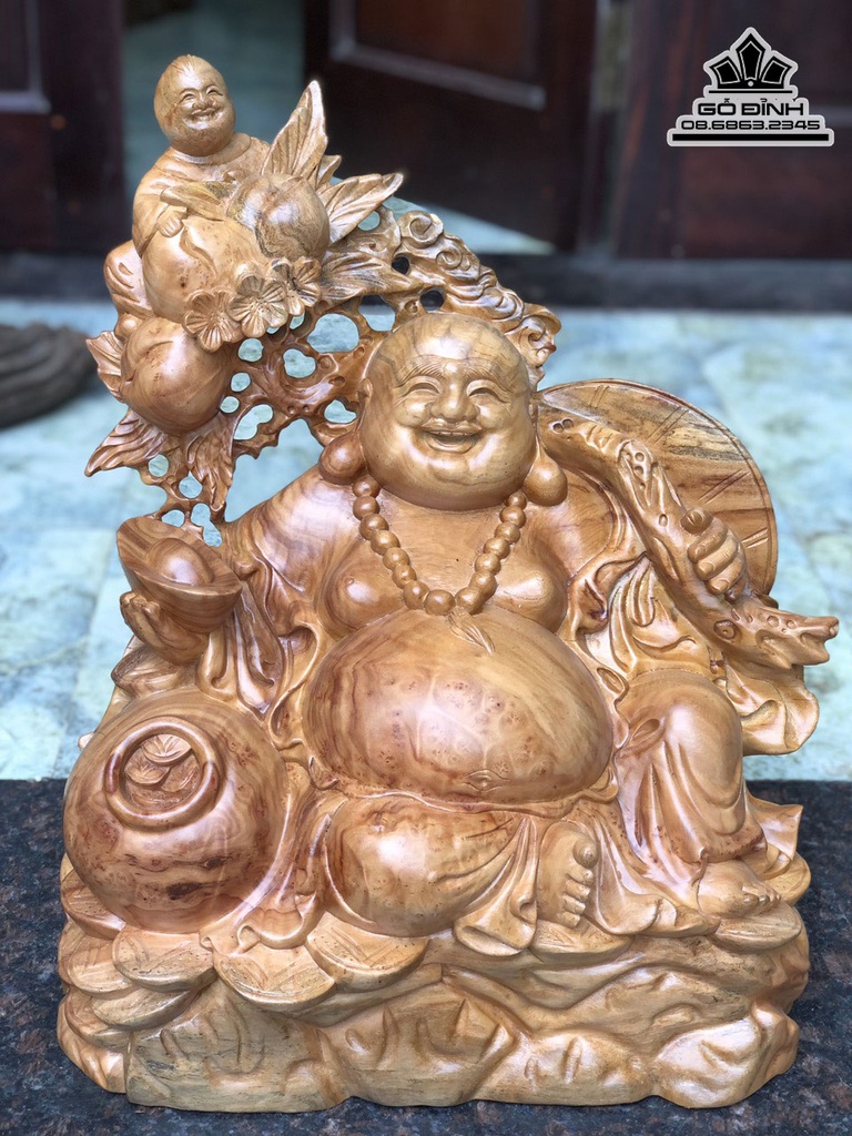 Tượng Phật Di Lặc Vác Cành Đào Gỗ Xá Xị (Gù Hương) Cao 48 Ngang 40 Sâu 20 (cm)