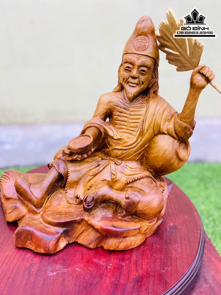 Tượng Tế Công Gỗ Hương Việt Cao 32 Ngang 32 Sâu 18 (cm)
