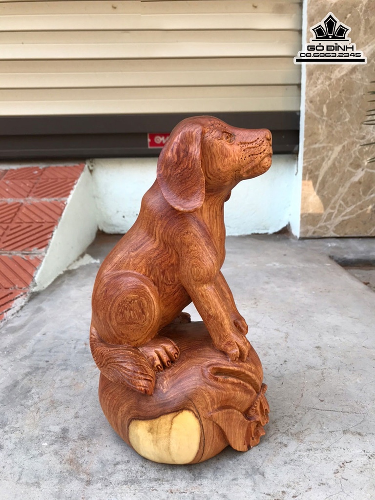 Tượng Chó Gỗ Hương Việt Cao 27 Ngang 16 Sâu 15 (cm)