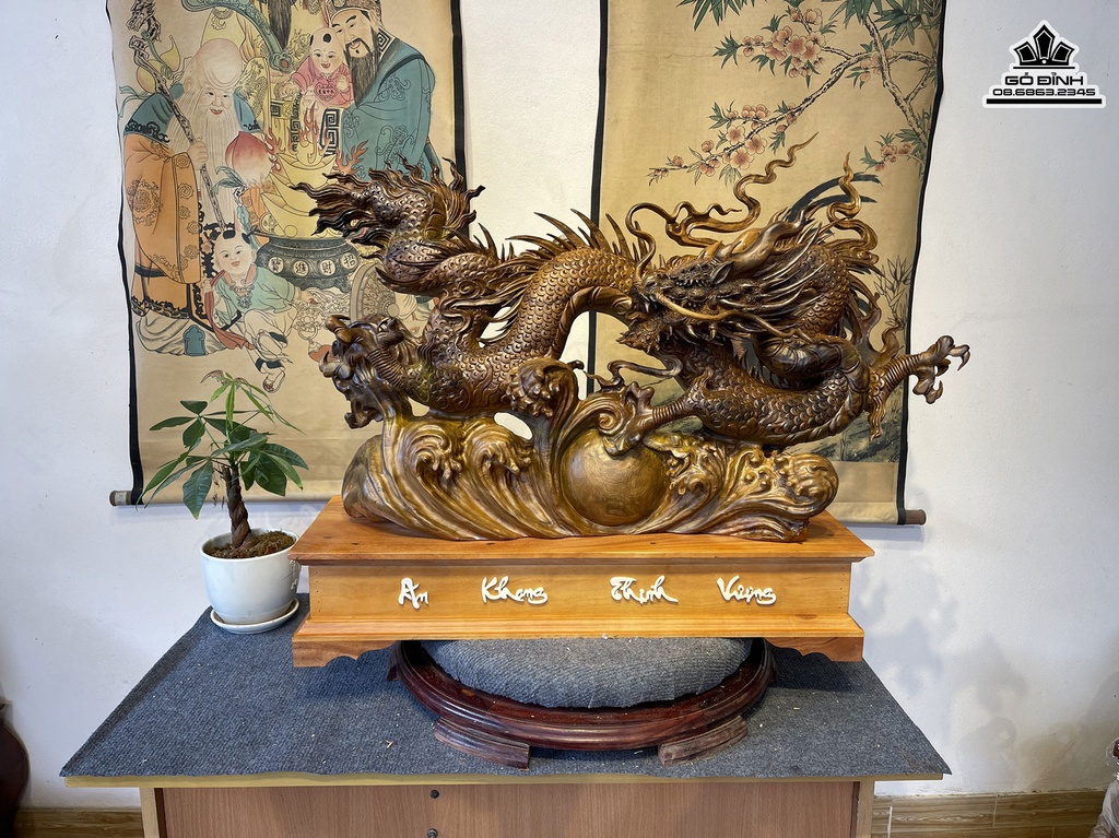 Tương Nhất Long Nhả Ngọc Gỗ Bách Xanh Cao 52 Ngang 90 Sâu 20 (cm)