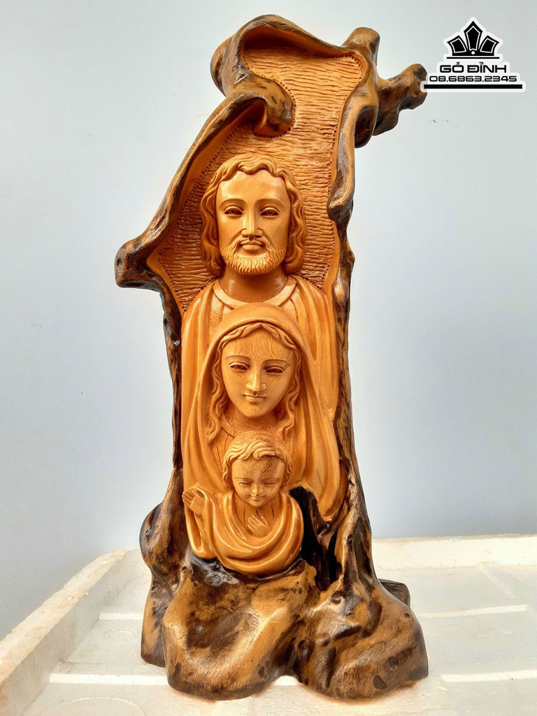 Tượng Gia Đình Thánh Gia Gỗ Trai Cao 55 Ngan 24 Sâu 13 (cm)