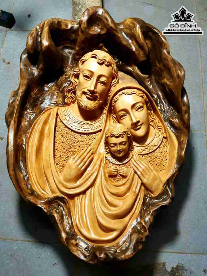 Tượng Thánh Gia Gỗ Trai  Cao 65 Rộng 50 Dày 15 (cm)