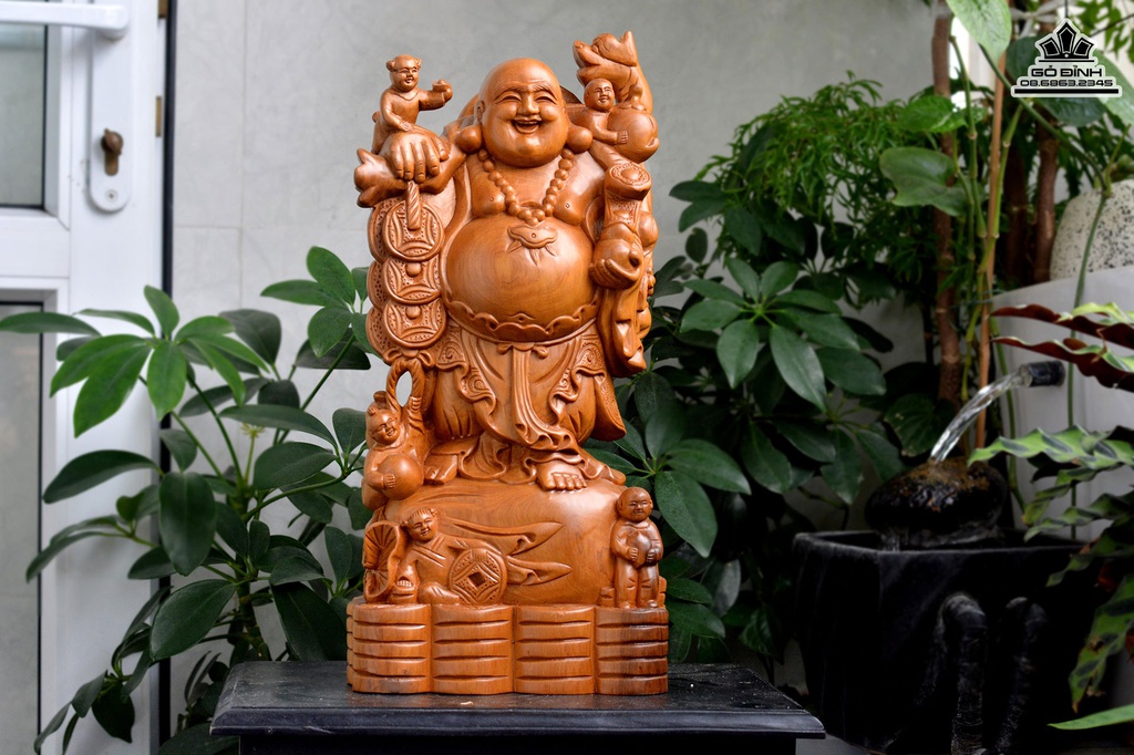 Tượng Phật Di Lặc Vác Cành Đào Gỗ Bách Xanh Cao 40 Ngang 20 Sâu 11 (cm)