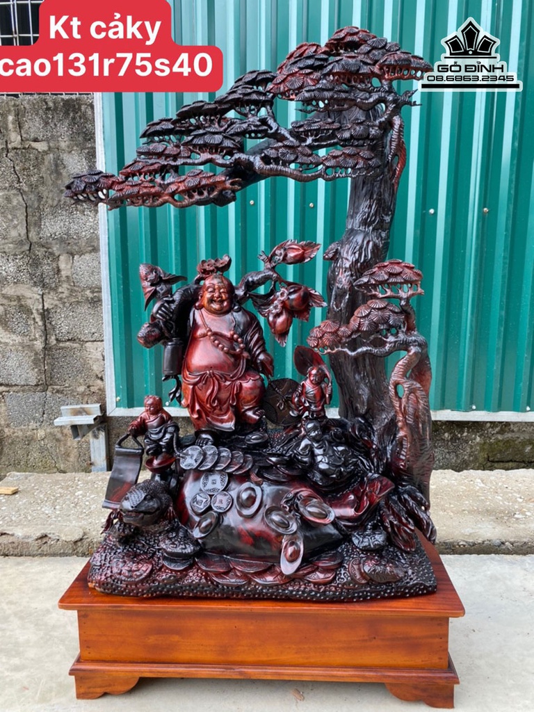 Tượng Di Lặc Đứng Gốc Tùng Gỗ Trắc Cao 131 Ngang 75 Sâu 40 (cm)