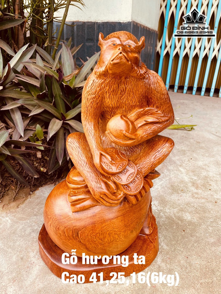 Tượng Khỉ Gỗ Hương Cao 41 Ngang 25 Sâu 16 (cm)