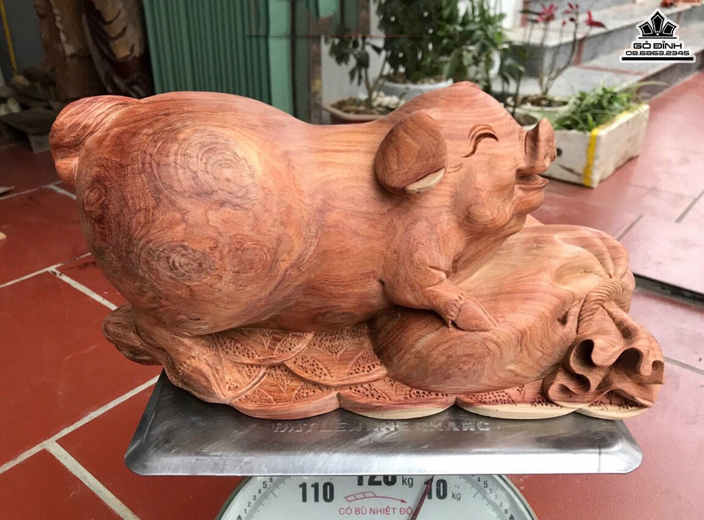 Tượng Heo Gỗ Hương Cao 21 Ngang 40 Sâu 20 (cm)