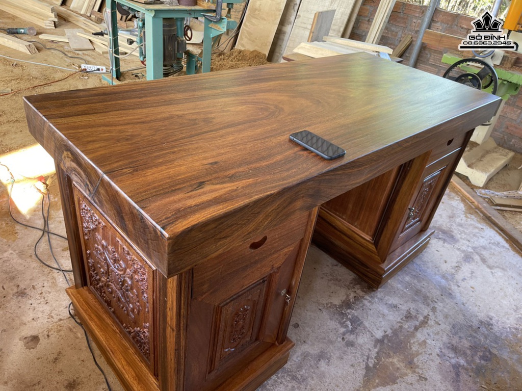 Bàn Làm Việc Gỗ Lim Mặt  Dài 160 Rộng 69 Dày 10 (cm)
