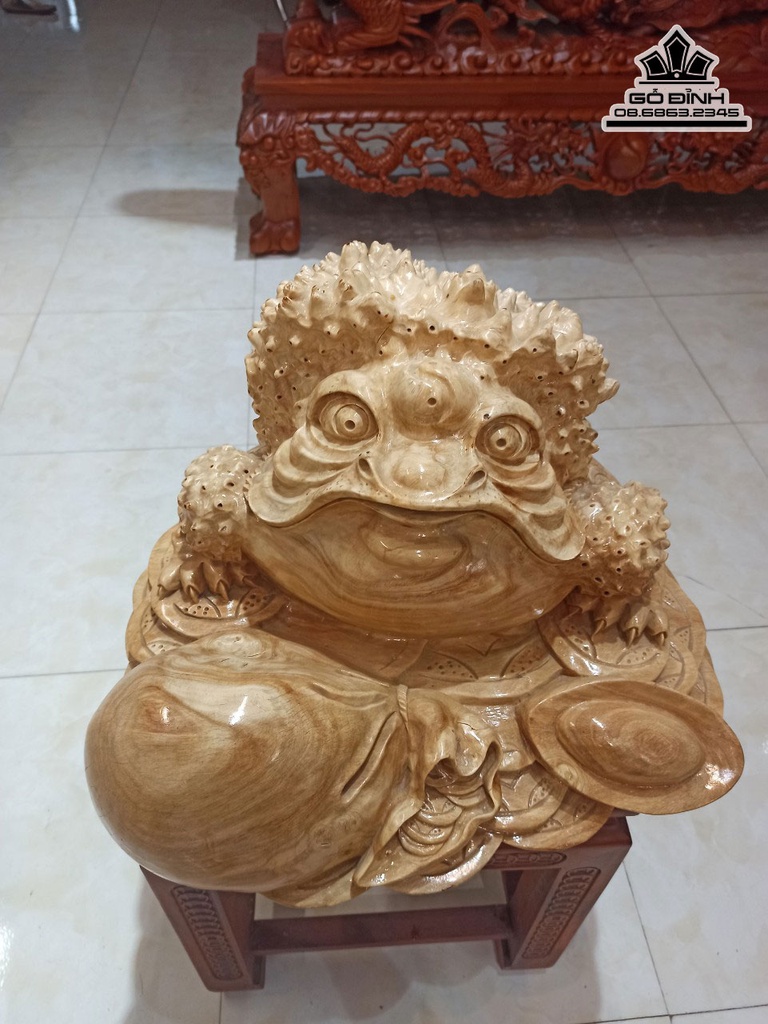 Tượng Cóc Thiềm Thừ Gỗ Nu Nghiến Cao 32 Ngang 40 Sâu 40 (cm)