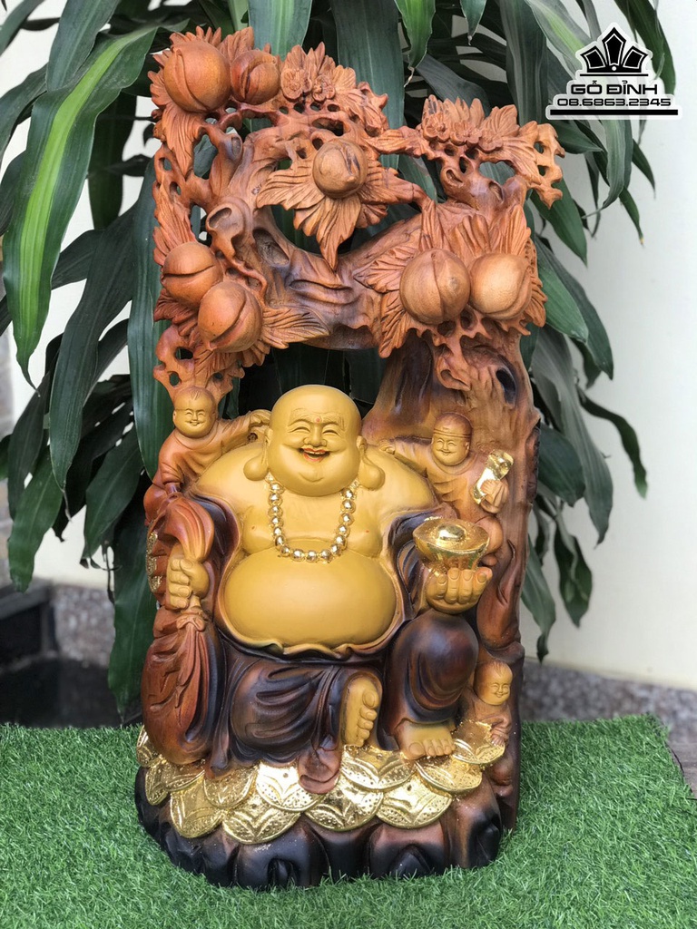 Tượng Di Lặc Ngồi Gốc Tùng Cao 74 Ngang 37 Sâu 17 (cm)