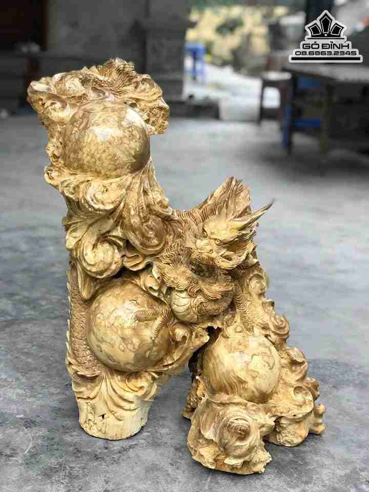 Tượng Long Vờn Ngọc Gỗ Nu Nghiến  Cao 64 Rộng 45 Dày 35 (cm)