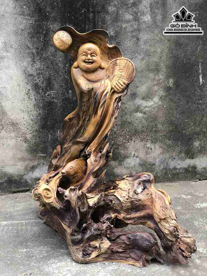 Tượng Phật Di Lặc Đứng Gỗ Lũa Bách Xanh  Cao 93 Rộng 79 Dày 48 (cm)