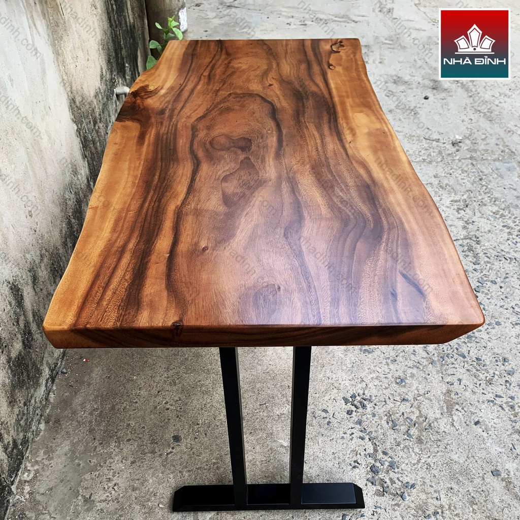 Bàn Làm Việc Gỗ Me Tây Dài 140 Rộng 60-70 Cao 75 (cm)