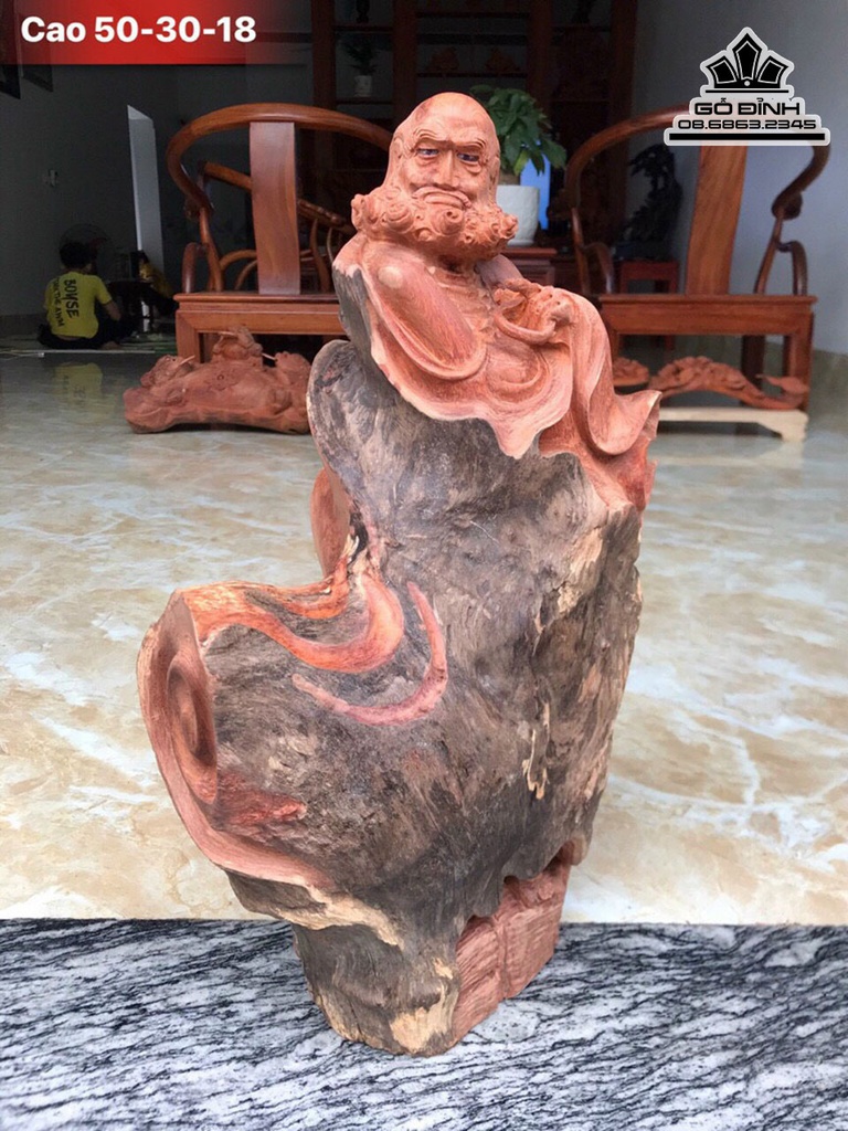 Tượng Đạt Ma Sư Tổ Gỗ Hương Cao 50 Ngang 30 Sâu 18 (cm)