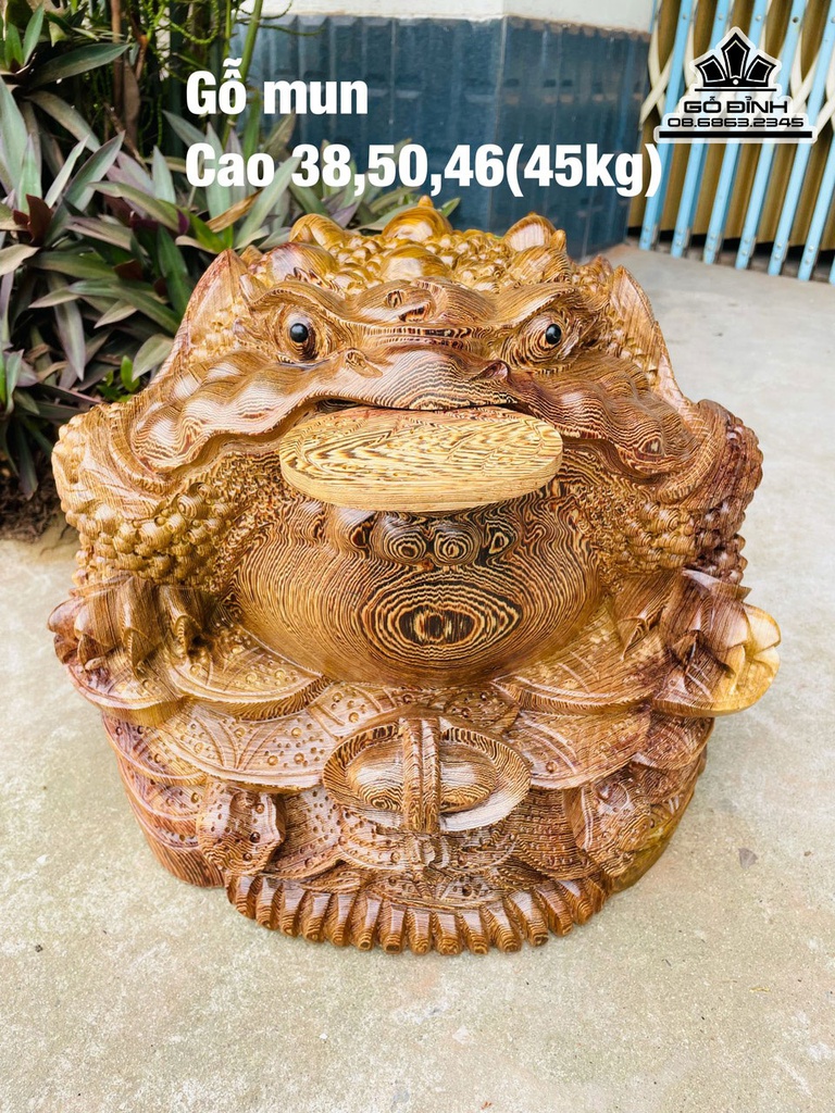 Tượng Cóc Gỗ Mun Hoa Cao 38 Ngang 50 Sâu 46 (cm)