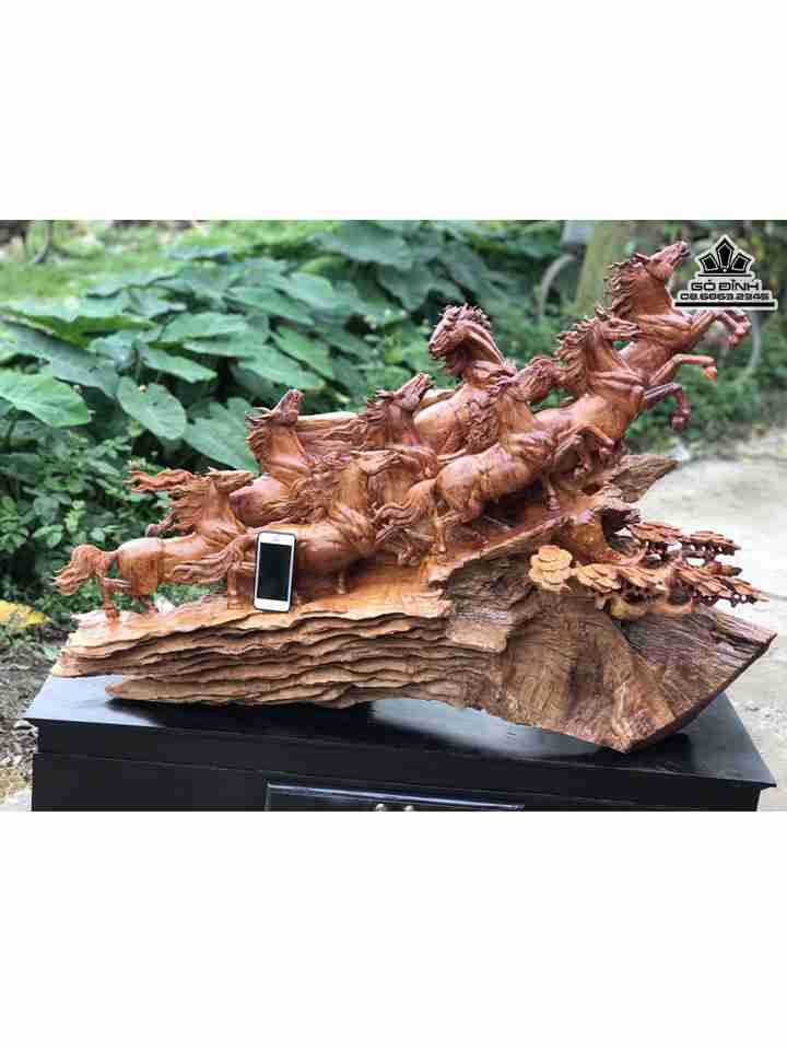 Tượng Bát Mã Phi Thiên Gỗ Chun Sụn Hương  Cao 115 Dài 120 Sâu 40 (cm) (kỷ cao 30 cm)