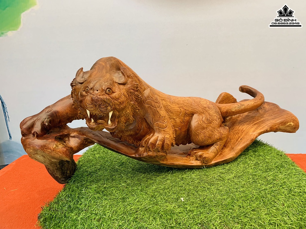 Tượng Hổ Gỗ Hương Cao 31 Ngang 76 Sâu 22 (cm)
