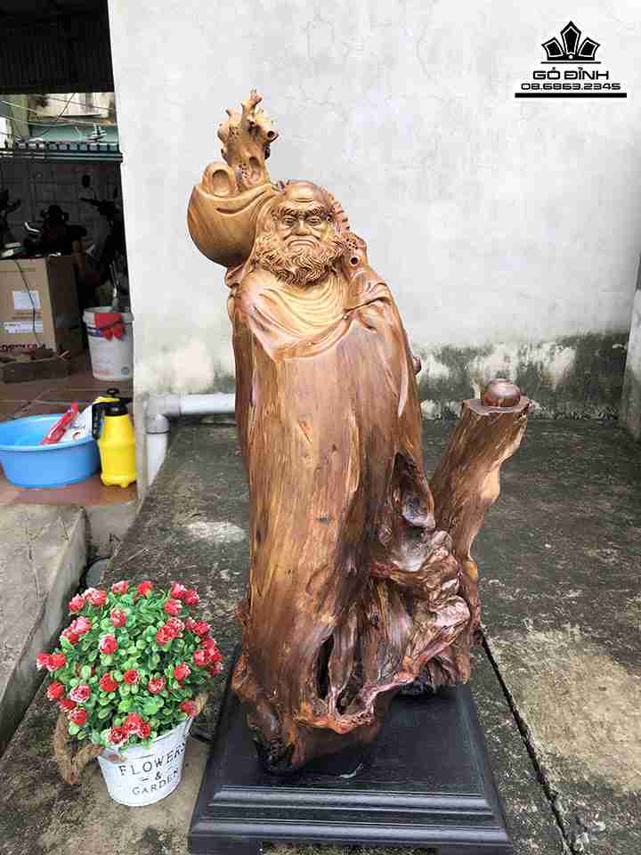 Tượng Đạt Ma Sư Tổ Gỗ Bách Xanh  Cao 62 Ngang 28 Sâu 28 (cm)