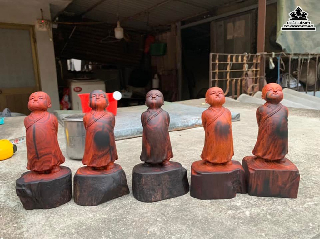 Tượng Vạn Sự Tùy Duyên Gỗ Trắc Cao 15 (cm)