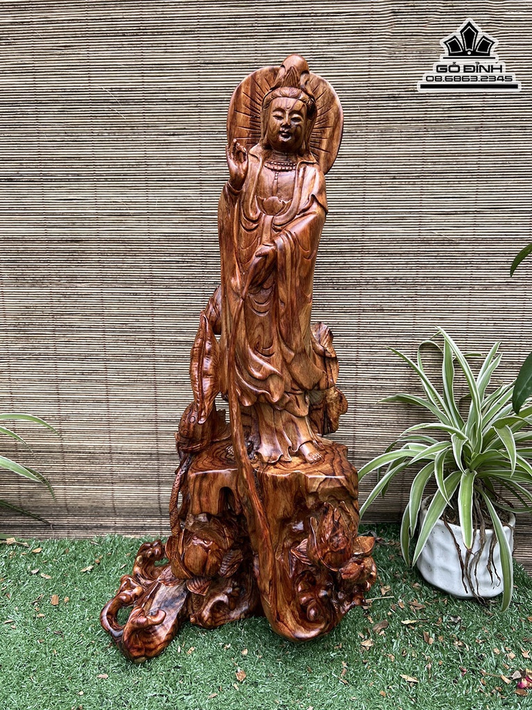 Tượng Phật Quan Âm Gỗ Sưa Cao 44 Ngang 21 Sâu 20 (cm)
