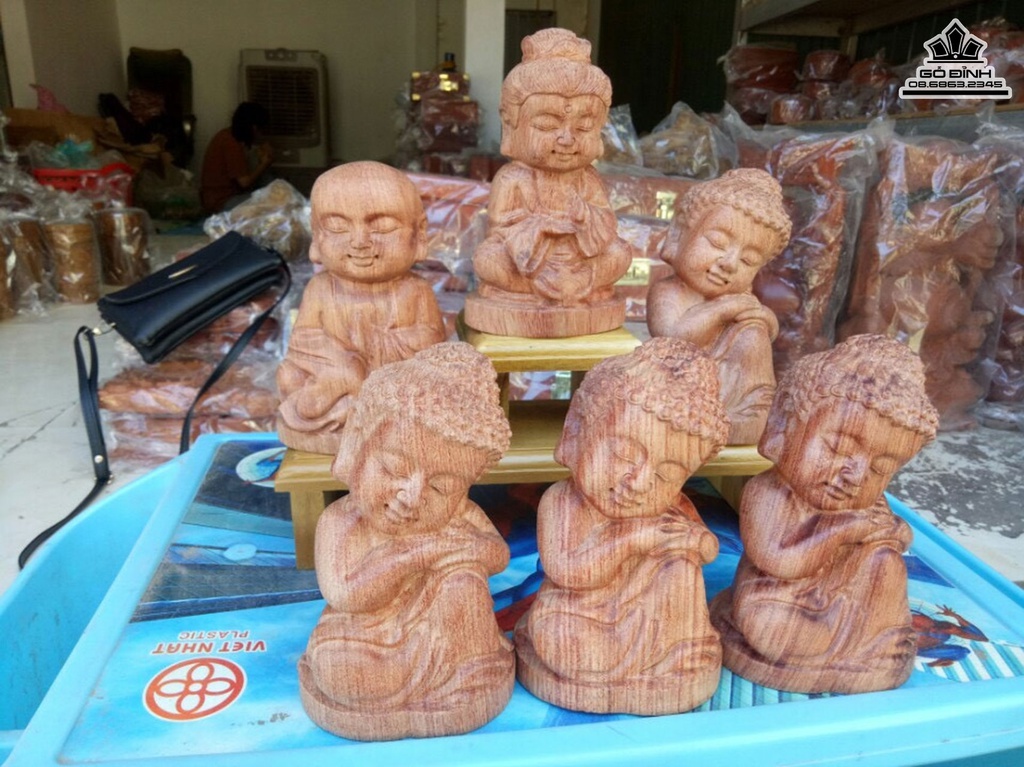 Tượng An Nhiên Gỗ Hương Cao 12 Ngang 8 Sâu 6 (cm)