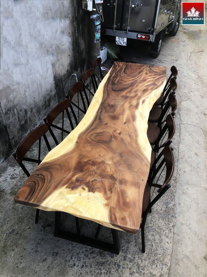 Bàn Gỗ Me Tây Nguyên Khối Dài 289 Rộng 85-67-82 Dày 5,2 (cm)