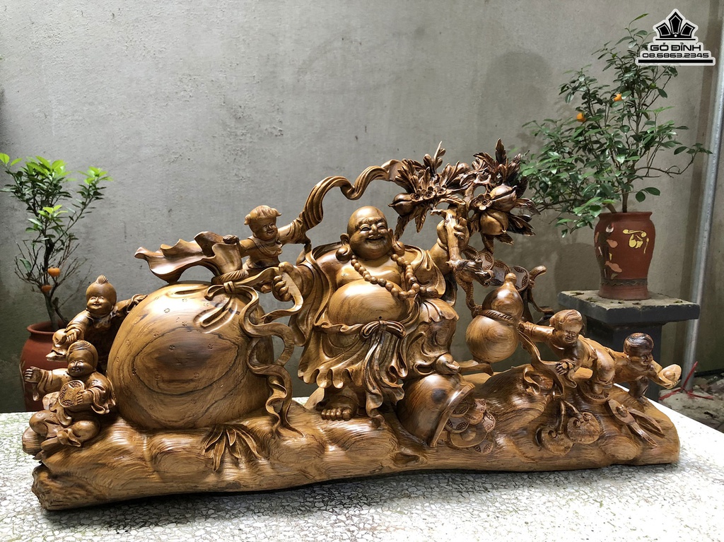 Tượng Phật Di Lặc Ngũ Phúc kéo Bao Tiền Gỗ Bách Xanh Cao 43 Ngang 83 Sâu 23 (cm)