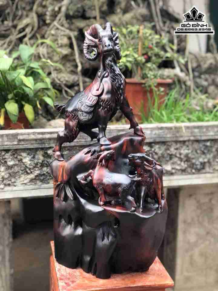 Tượng Tam Dương Khai Thái Gỗ Trắc  Cao 65 Ngang 35 Dày 30 (cm)