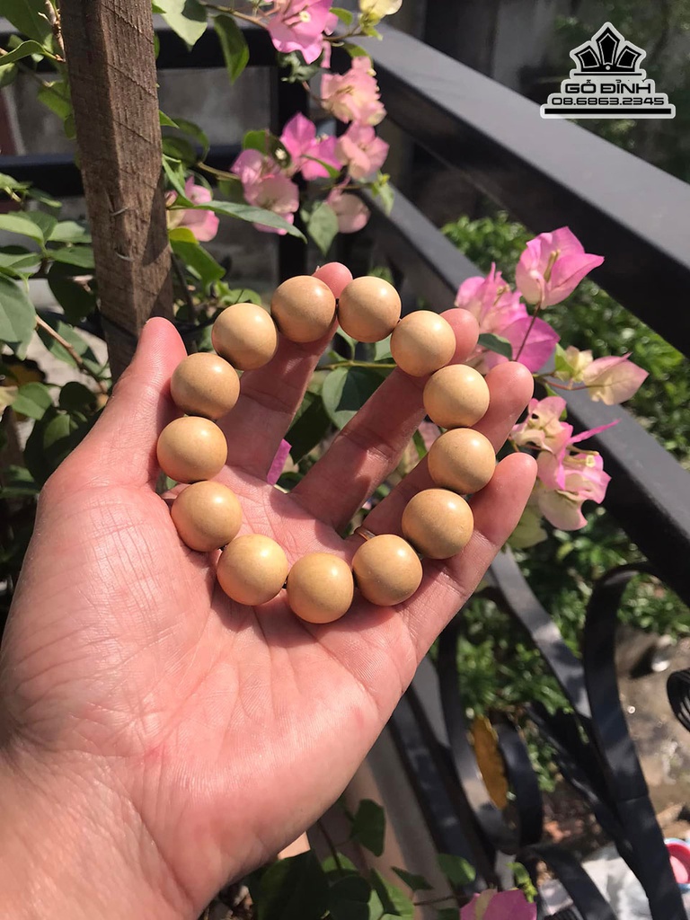 Vòng Tay Hạt Tròn Gỗ Đàn Hương 20 Li