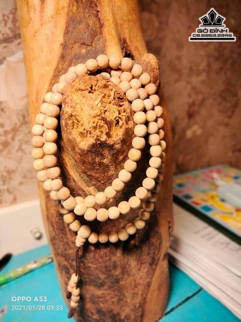 Vòng Hạt Tròn Gỗ Đàn Hương 8 li 108 Hạt