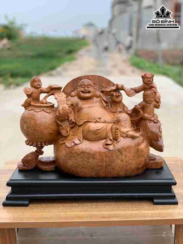 Tượng Phật Di Lặc Ngồi Tam Phúc Gỗ Nu Hương  Cao 38 Ngang 50 Sâu 20 (cm)