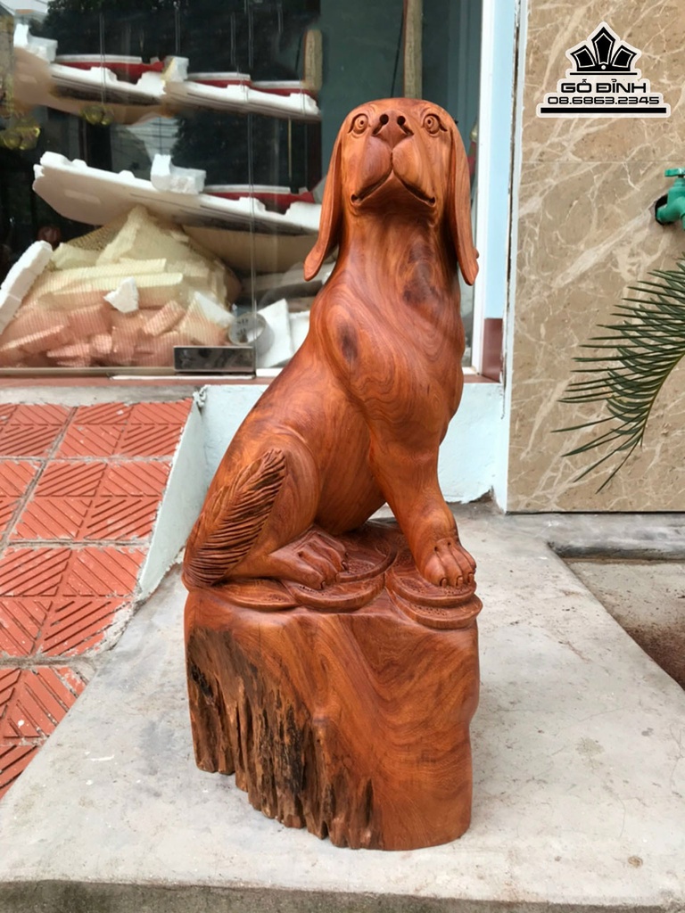 Tượng Chó Gỗ Hương Việt Cao 53 Ngang 26 Sâu 25 (cm)